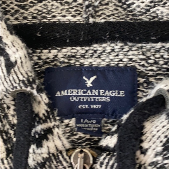 ‼️ American Eagle Aztec Print Zip-Up Sweater ‼️ - Picture 3 of 6